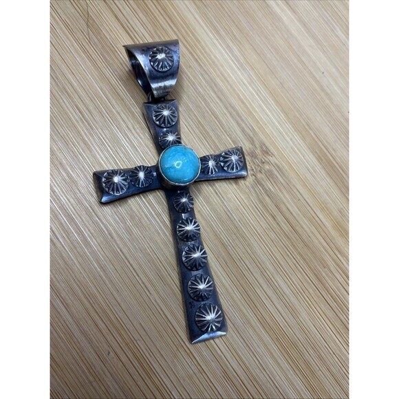 Chimney Butte Native American Sterling Cross Pendant Turquoise - Picture 8 of 9